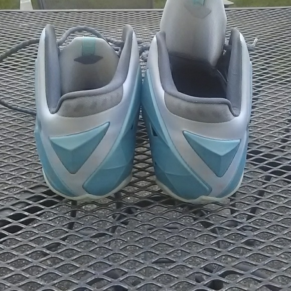 Nike lebron 11 basketball shoes - Picture 4 of 5